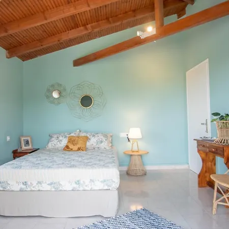 Thires 3* Vasilikos (Zakynthos)