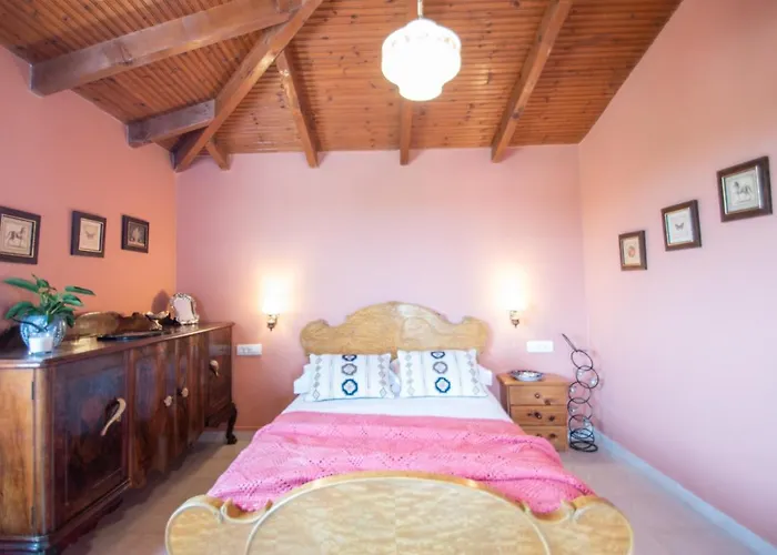 Thires Gasthof Vasilikí